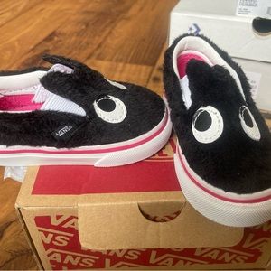 Vans slip-on friends